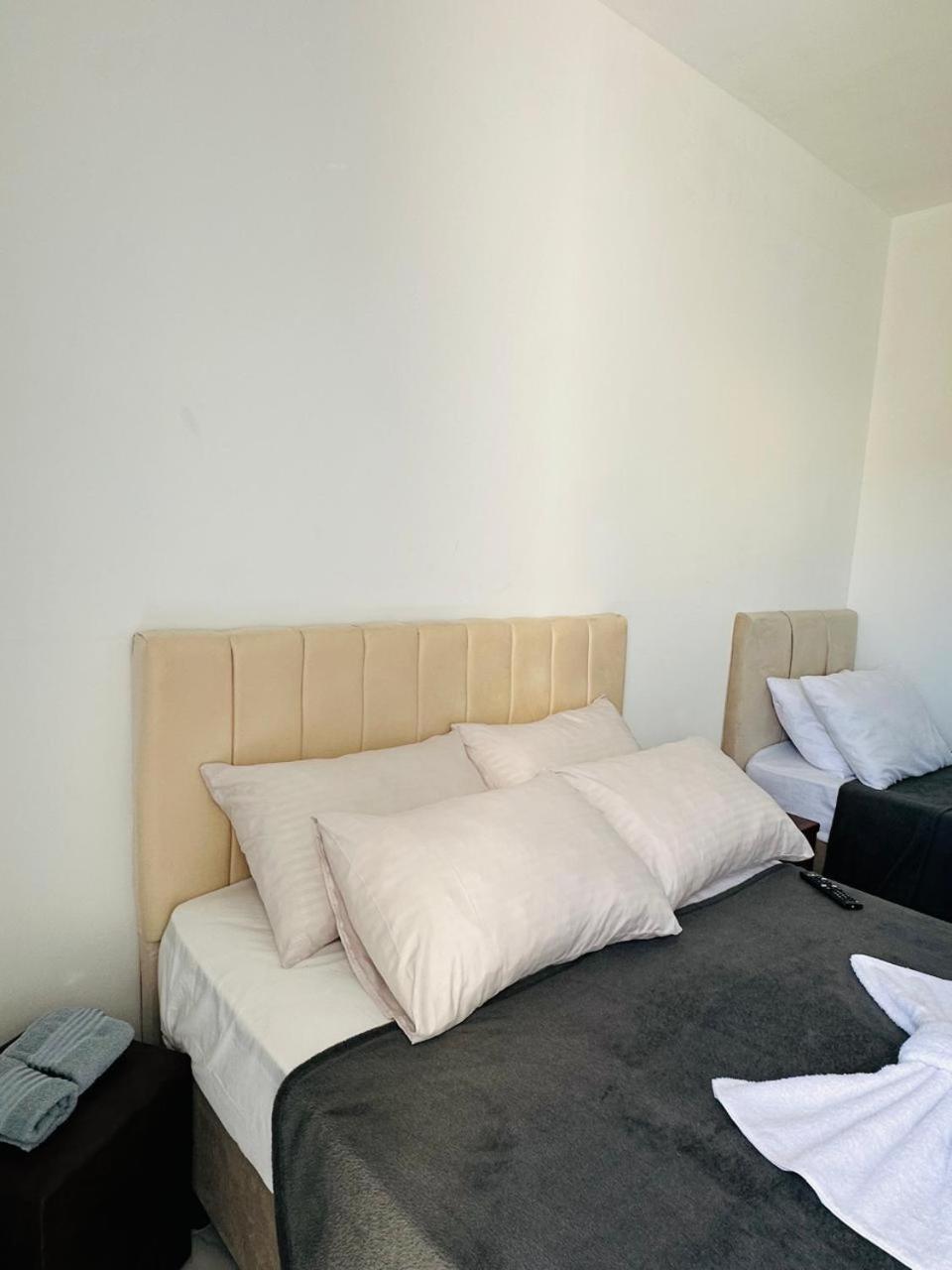 Laar Hotel Прая Гранде Екстериор снимка